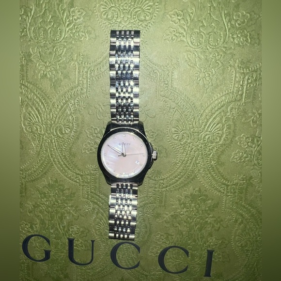 Stainless steel GUCCI watch w/ date Diamonds Timeless Collection Mother of Pearl - Picture 11 of 13